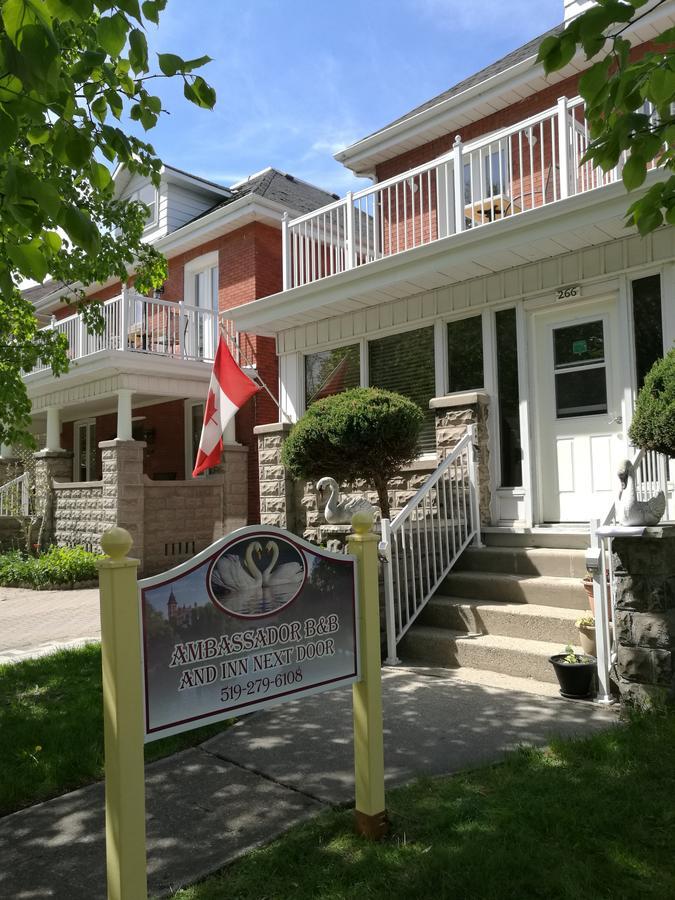 Ambassador'S Inn Next Door Stratford Exterior photo